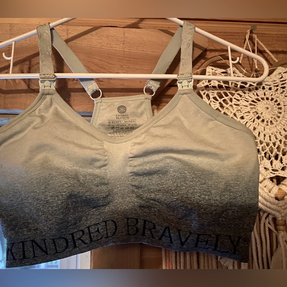 Kindred Bravely nursing sports bra